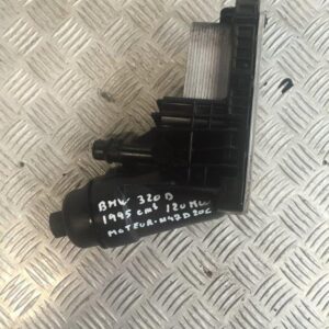 Boitier filtre à huile BMW 320 D E46 Diesel 2011