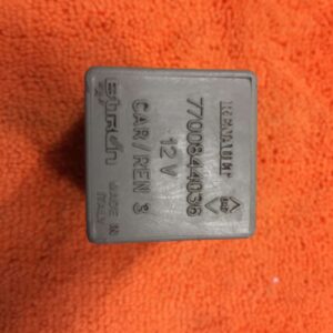 RENAULT 7700844036