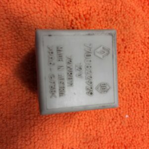 RENAULT 7700822929