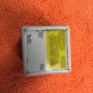 Ford 90GG13L028AA