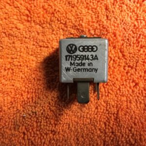 Relais Ventilateur Radiateur VW-Audi 171959143A - SR9719