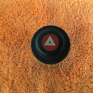 Commutateur feu de détresse Opel Kadett 1984-1993