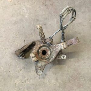 Moyeu avant gauche Renault Megane 1.9 dTi 2001