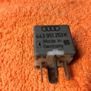 Relais Audi 443951253K