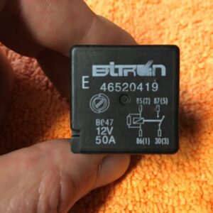 Relais Bitron 46520419 pour Fiat