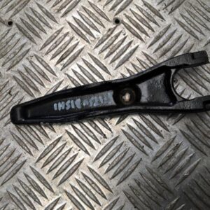 Fork arm Mitsubishi Carisma 1.6 16V Gasoline 2001