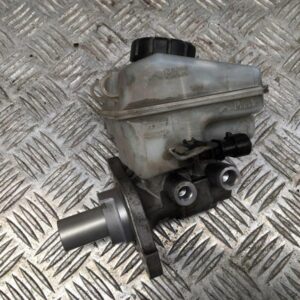 Hoofdremcilinder + Tank Opel Astra 1.3 16 V CDTi  Break 2007