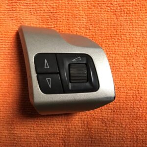 Switch Radio control, Volume, Frequencies  Opel Astra 1.3 16V CDTi Break 2007 - 13234174