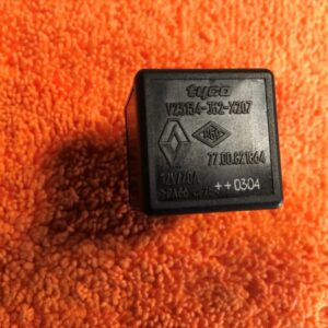 Relais Tyco 7700821864 - V23134-J52-X207