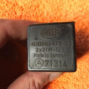Relais Hella - 4DB002478 - 4DB00247803
