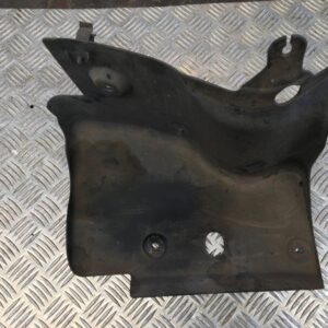 Protection inférieure du châssis avant droit Opel Astra 1.3 16V CDTi Break