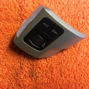Switch Radio control, Volume, Frequencies Opel Astra Ecotec GTC 1.3 CDTi 2007 - 13234174