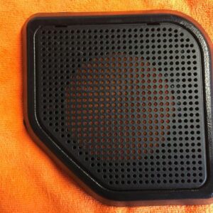 Grille haut parleur, droit Citroen AX 1.1 Essence 1995 - 9608191777