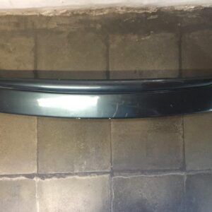 Spoiler avec feu arrière centrale Renault à repeindre - 7701410275