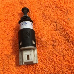 Contacteur frein Renault Clio 1.5 Dci 2010 - Vimercati 8200276361