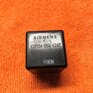 Relais SIEMENS - V23134B52C242