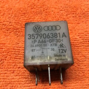 Relais Kräcker Audi - VW 357906381A