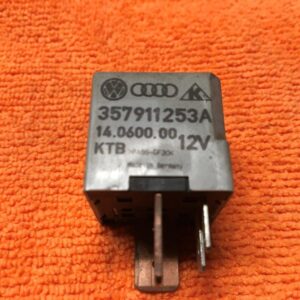 Relais Kräcker Audi - VW  357911253A