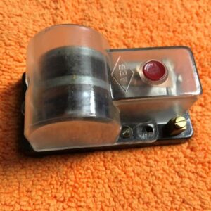 Boite clignotante magnétique AEB N°56