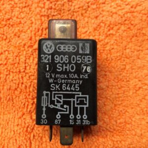 Relais pompe à carburant Audi - VW 321906059B