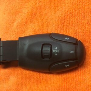 Commande radio volant Peugeot 207 1.4 Essence 2007 - 96637240XT