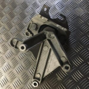 Support boite à vitesse Dacia Lodgy 1.5 DCI 2012 - 8200043084