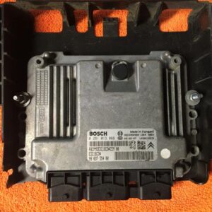 Calculateur Moteur ECU Peugeot 207 - BOSCH 0281013868