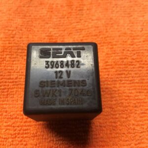 Relais SIEMENS - SEAT 3968482 - 5WK1 704e