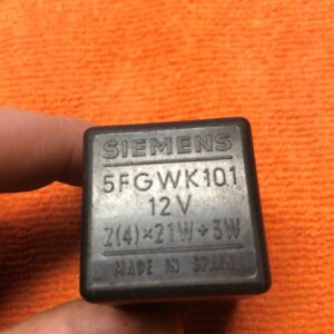 Relais SIEMENS 5FGWK101 - 12V