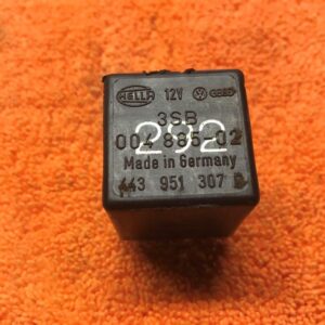 HELLA 3SB00488502 - 443951307B - 12V