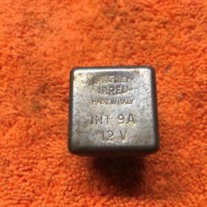 Relais Magneti Marelli INT 9A - 12V