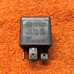 Relais VW - AUDI 1J0906381 - V23134B63X383 - SN7