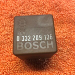 Relais 12V BOSCH 0332209136 GM - 90491314