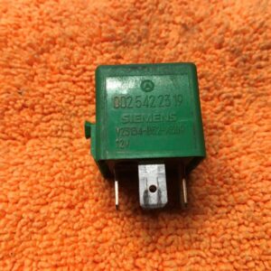 Relais SIEMENS - Mercedes - 0025422319 - V23134-B52-X309