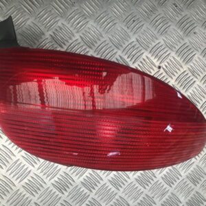 Feu arrière gauche Peugeot 206 1.6 16V XS 2001