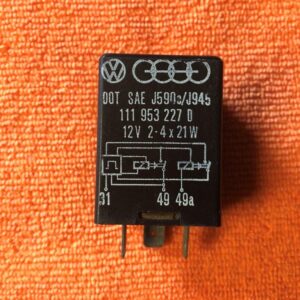 Relais Audi VW - 111953227D