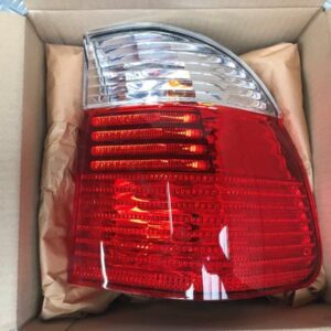 Feu arrière droit Blanc BMW E39 Touring Phase 2 - 6902532
