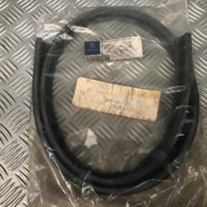 Joint d'étanchéité pare-brise MERCEDES-BENZ Vito V class - A6386710021