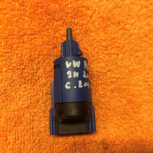 Interrupteur feux de freins 1J0927189E