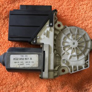 Door window Motor Front right VW Polo IV 9N/2 1.4i 16v Essence 11/2004 - 6Q2959801A