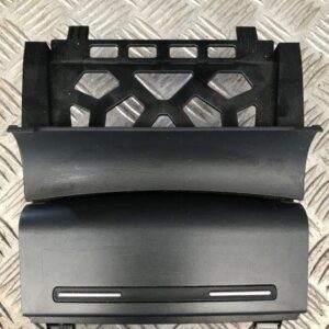 Asbak Voor AUDI A3 8P Sportback 11/2009 - 8P0857951