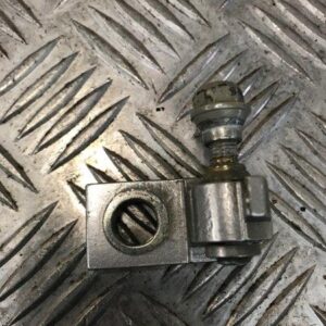 Charnière de porte avant droit VW Polo IV 9N2 1.4i 16v Essence 11/2004