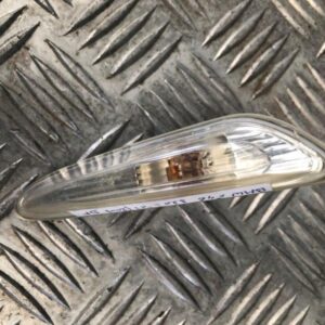Clignotant latéral droit BMW E46 320I 2.2L 2003