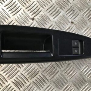 Commutateur lève vitre avant gauche VW Polo IV 9N/2 1.4i 16v Essence 11/2004 -  6Q1867121E