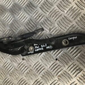 Charnière droite de coffre BMW E46 320I 2.2L 2003 - 8220074