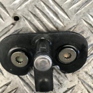 Chest lock hook VW Polo IV 9N2 1.4i 16v Essence 11/2004 -  6Q0627517A