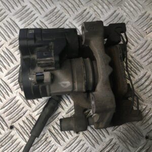 Etrier de frein arrière droit AUDI A3 Sportback 1.6tdi 2013 - 5Q615406