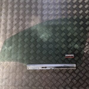 Vitre avant droite Opel Astra G 1.7D 7/1999
