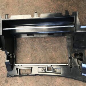 Support Boîte à gants BMW E46 320i Essence 2003 - 819611