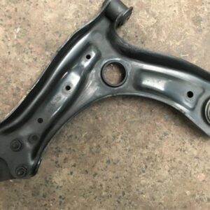 Right suspension front triangle VW POLO IV 9N3 1.2 Essence 11/2008 - 6R0407152
